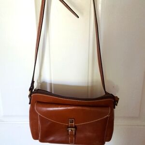 Patricia Nash genuine leather shoulder bag with storage bag, gently used